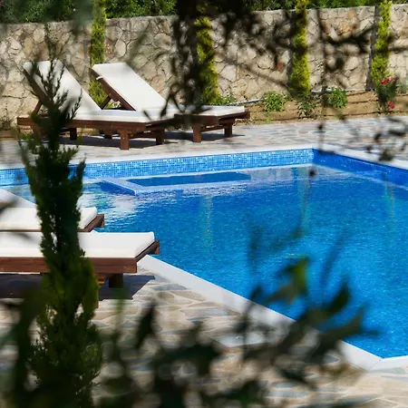 Eglina Villa's Minia