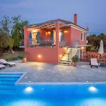 Villa Eglina Villa's
