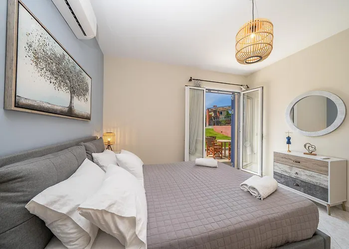 Villa Eglina Villa's