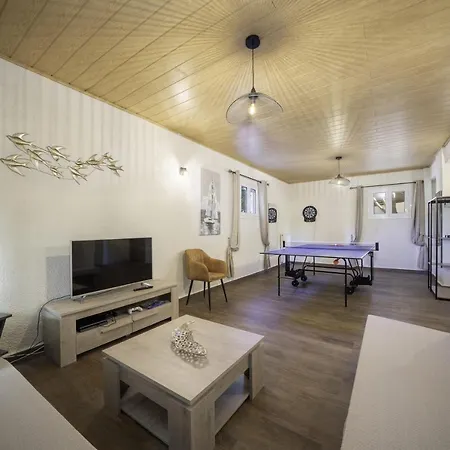 Eglina Villa's Villa *