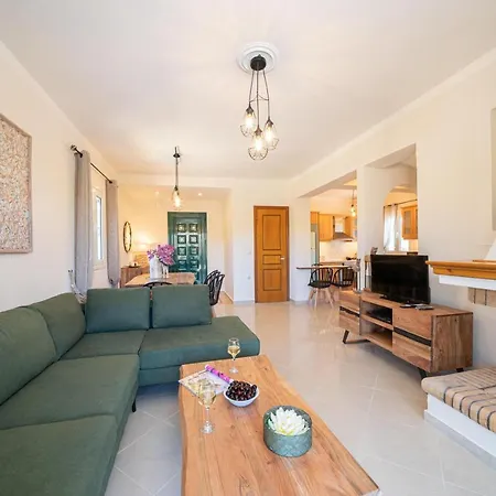 Eglina Villa's