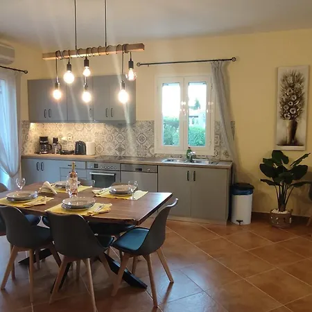 Villa Eglina Villa's