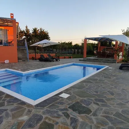 Villa Eglina Villa's *