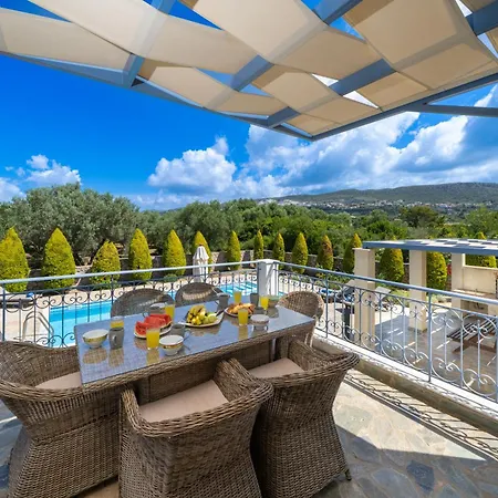 Eglina Villa's Villa *