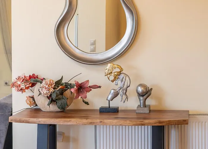 Eglina Villa's Villa *