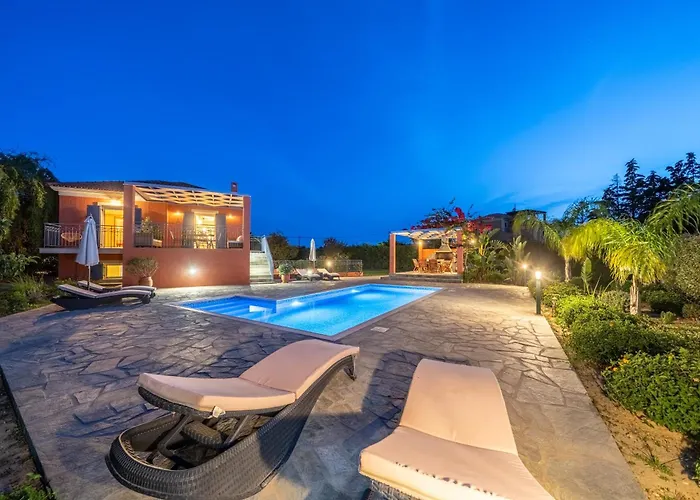 Villa Eglina Villa's *