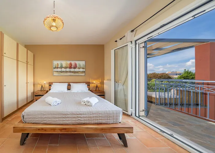 Eglina Villa's Minia