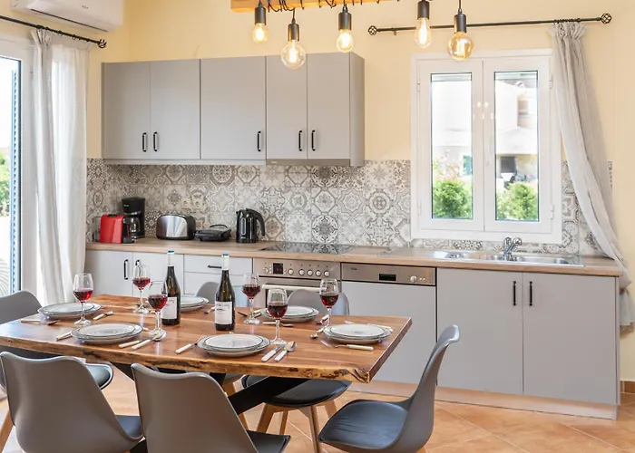 Villa Eglina Villa's