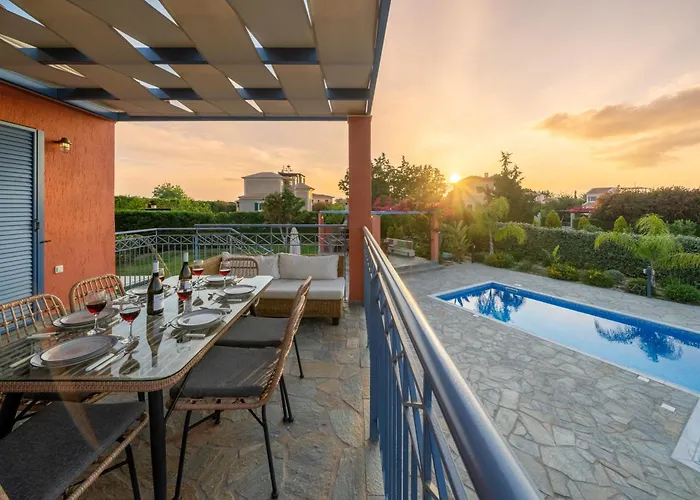 Eglina Villa's Villa Minia