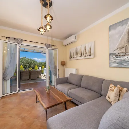 빌라 Eglina Villa's *